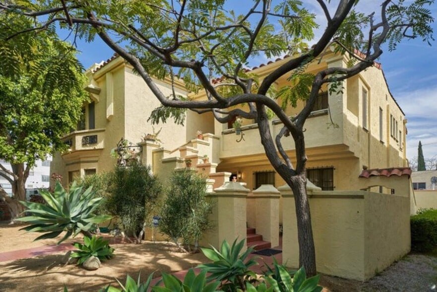 Primary Photo Of 150 N La Peer Dr, Beverly Hills Apartments For Sale