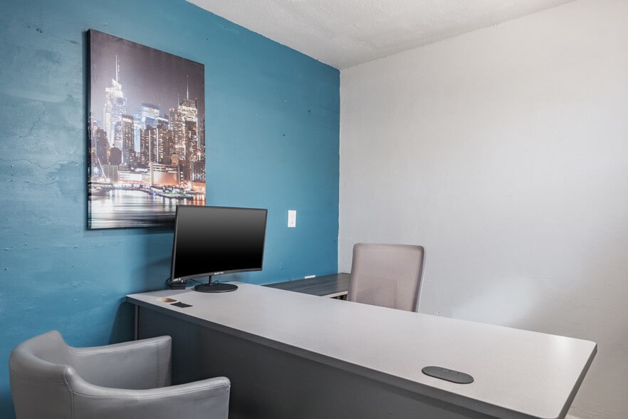 More Photos Of 3848 Central Ave, Saint Petersburg Office For Lease