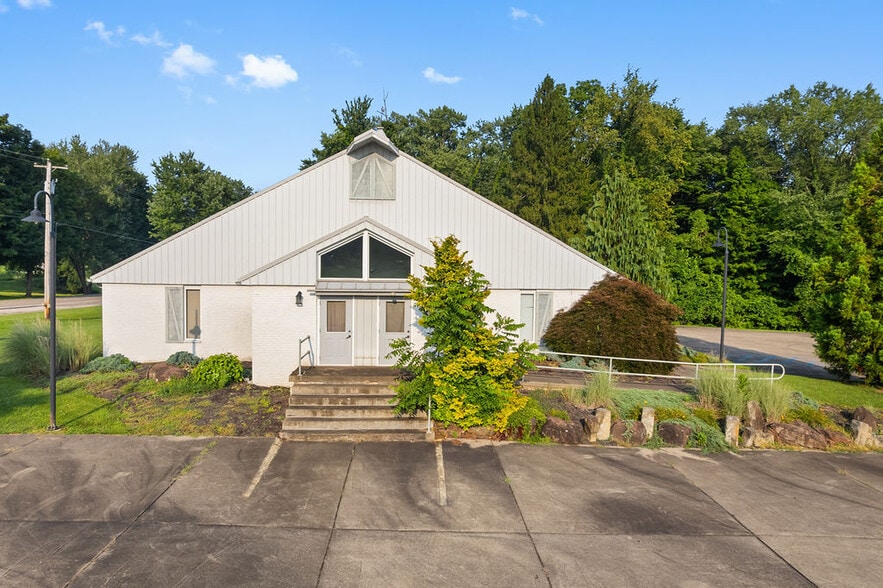 Primary Photo Of 10960 State Route 550, Vincent Healthcare For Sale