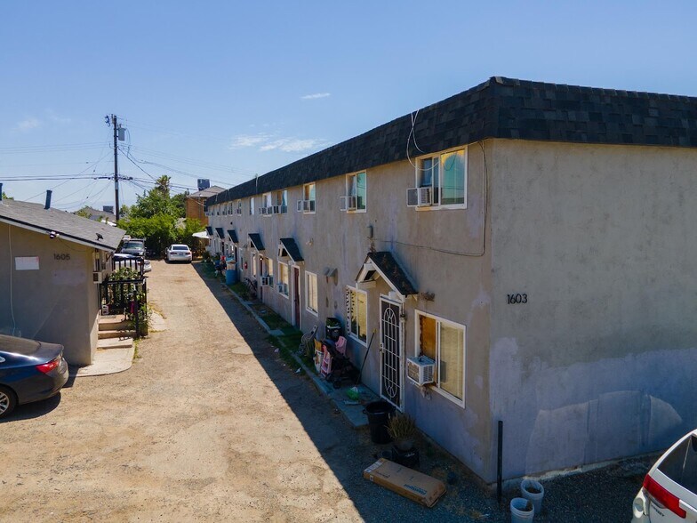 More Photos Of 1601 Jefferson St, Bakersfield Apartments For Sale