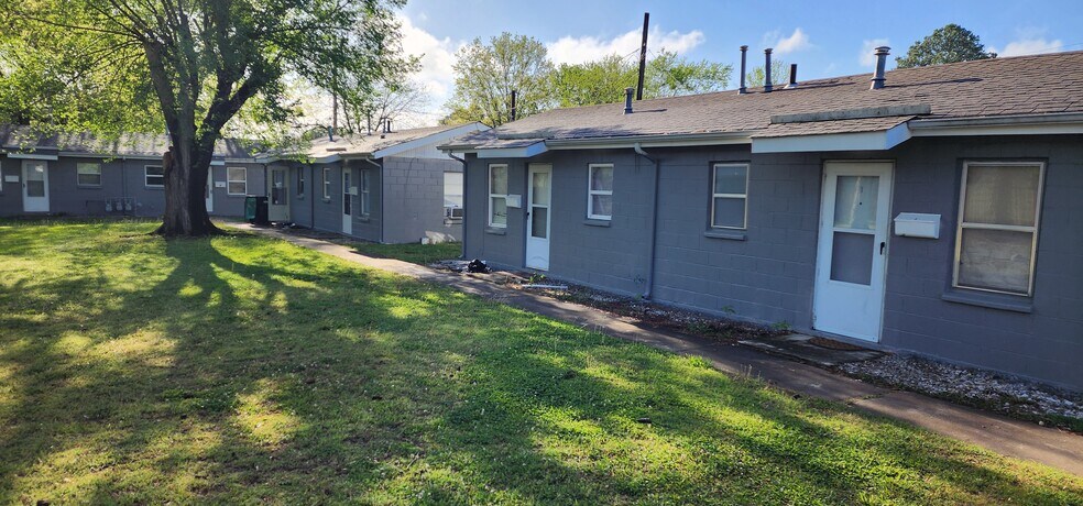 More Photos Of 815 S Mission Ave, Tahlequah Multifamily For Sale