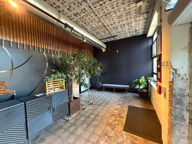 More Photos Of 2949 Federal Blvd, Denver Office For Lease