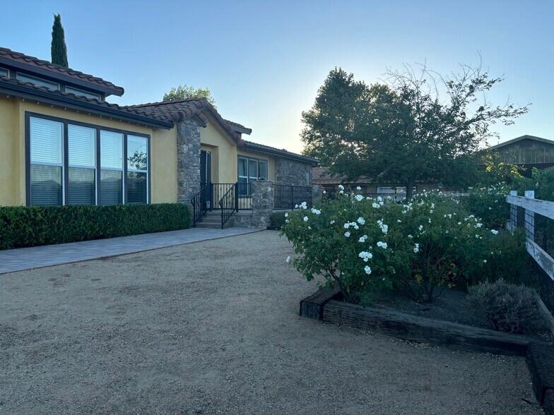 More Photos Of 40150 Barksdale Cir, Temecula Winery Vineyard For Sale