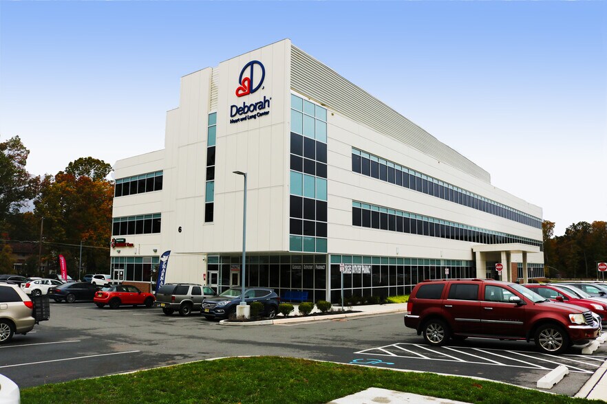 More Photos Of 6 Earlin Ave, Browns Mills Medical For Lease