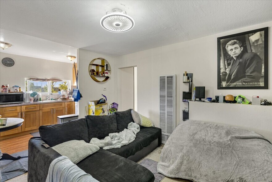 More Photos Of 30 Gardiner Ave, South San Francisco Apartments For Sale