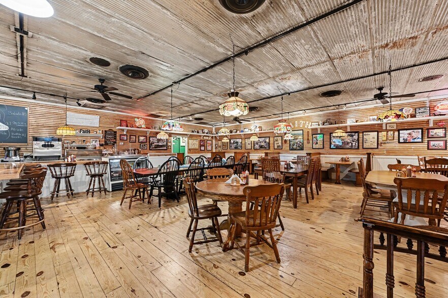 More Photos Of 115 N Main St, Faith Restaurant For Sale