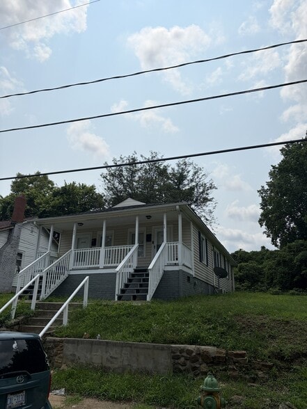 More Photos Of 356-358 Dixie Broadway, Winston-Salem Specialty For Sale