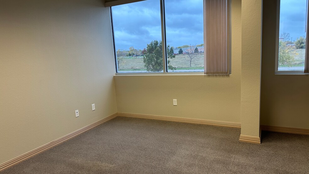 More Photos Of 3051 Progress Way, Kaukauna Coworking Space