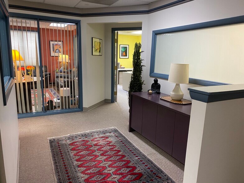 More Photos Of 106 Elden St, Herndon Medical For Sale