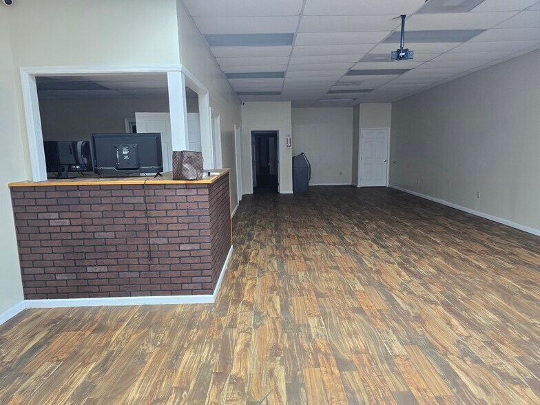 More Photos Of 1370 Us-80 Hwy E, Pooler Flex For Lease