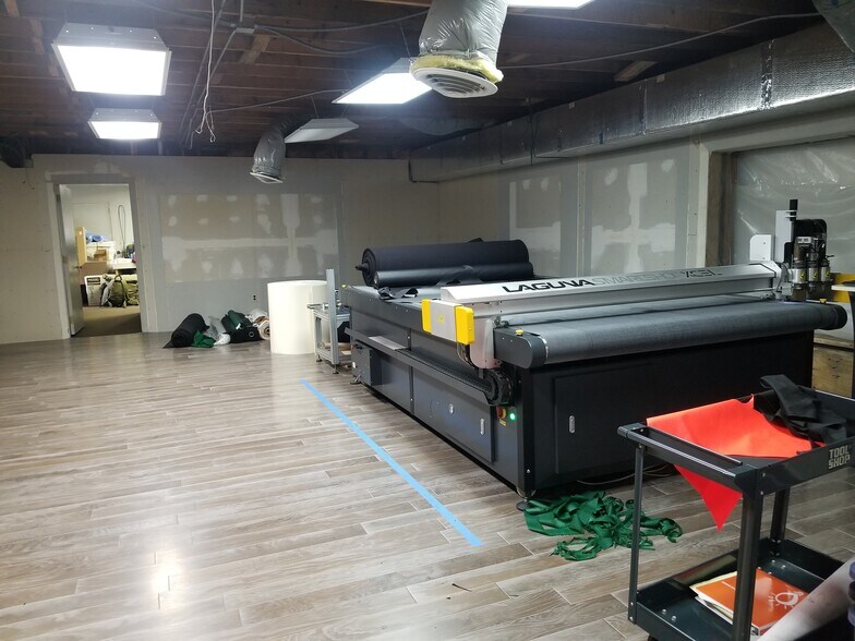 More Photos Of 145 E Chapman St, Ely General Retail For Sale