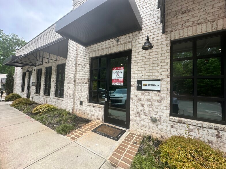 More Photos Of 6110 McFarland Station Dr, Alpharetta Medical For Lease