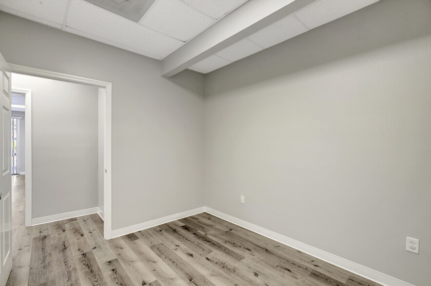 More Photos Of 7204 Massachusetts Ave, New Port Richey Unknown For Lease