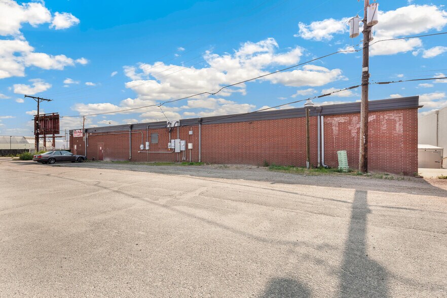 More Photos Of 781-785 Vallejo St, Denver Warehouse For Lease