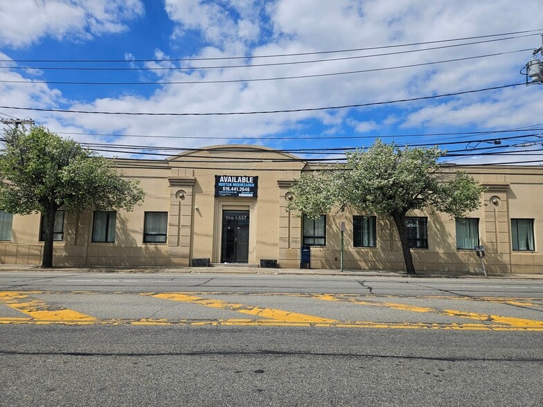 More Photos Of 166 E Jericho Tpke, Mineola Office For Lease