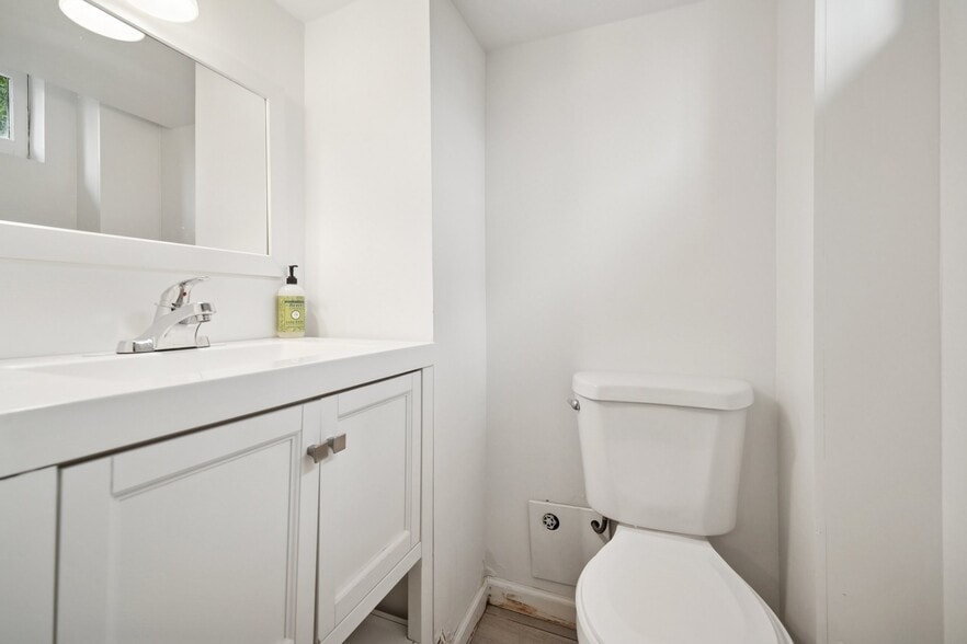 More Photos Of 526 Highland Ave, Montclair Hospitality For Sale