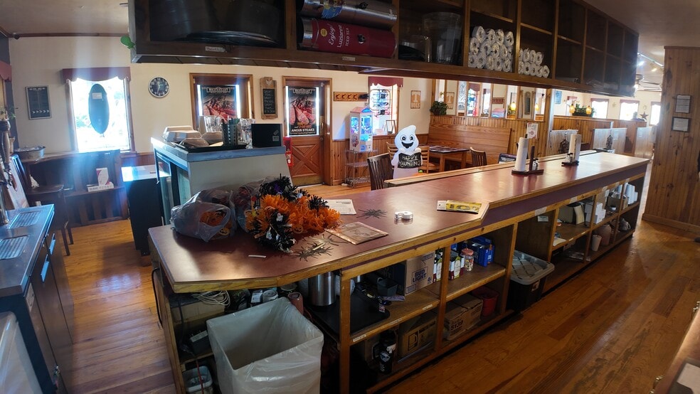 More Photos Of 6335 W Andrew Johnson Hwy, Greeneville Restaurant For Sale