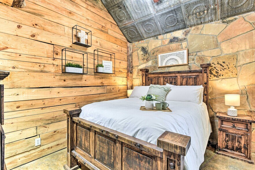 More Photos Of 3112 Sunset School Rd, Sunset Land For Sale