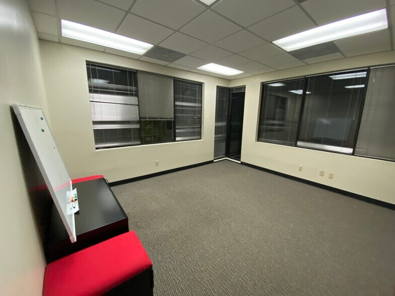 More Photos Of 2255 Cumberland Pky SE, Atlanta Coworking Space