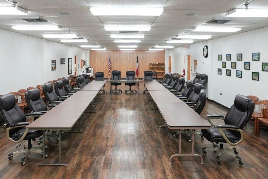 More Photos Of 201 N 19th St, Corpus Christi Warehouse For Lease