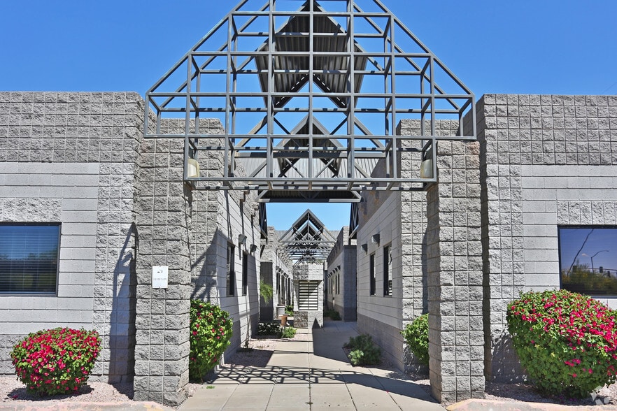 More Photos Of 6344 E Broadway Rd, Mesa Medical For Lease