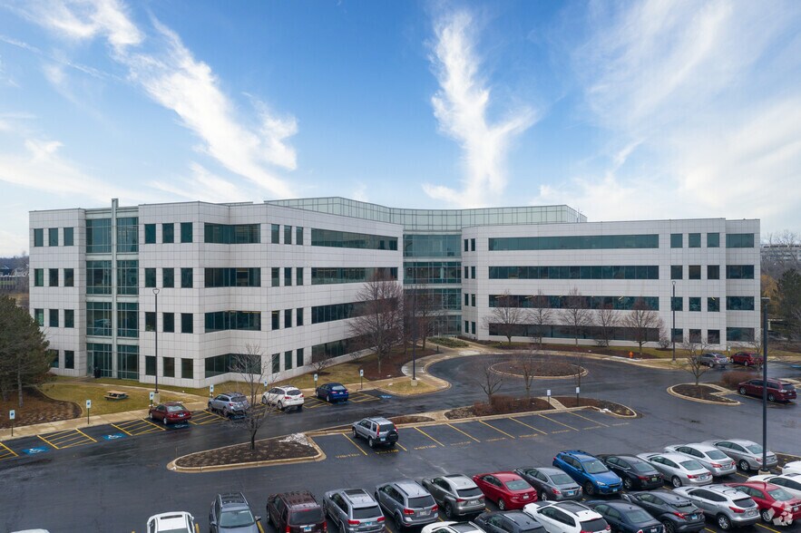 More Photos Of 535 E Diehl Rd, Naperville Office For Lease