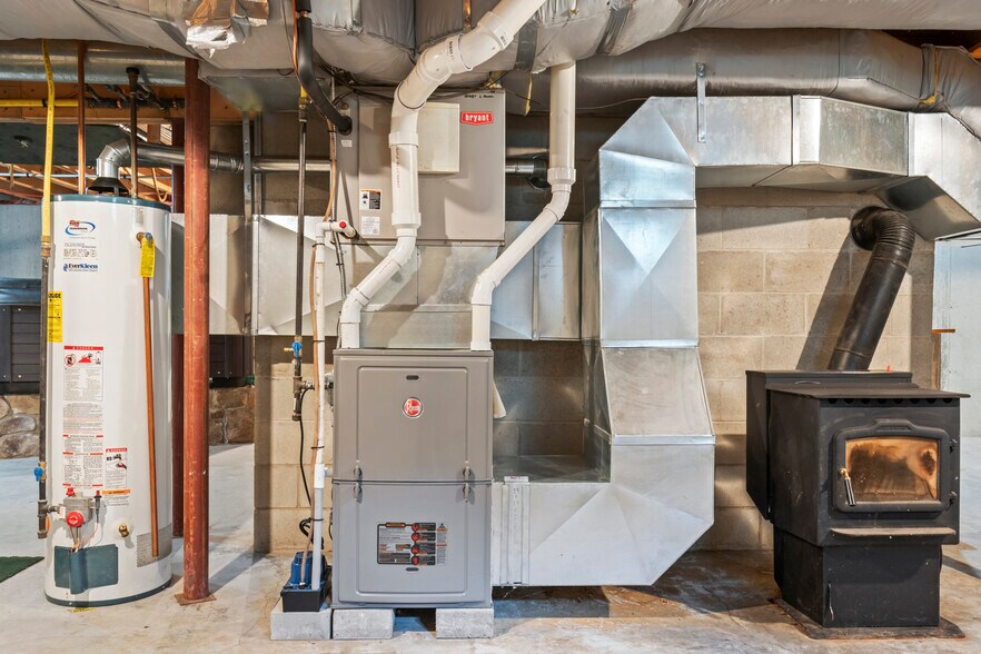 More Photos Of 41 Hobbs Rd, West Newfield Specialty For Sale