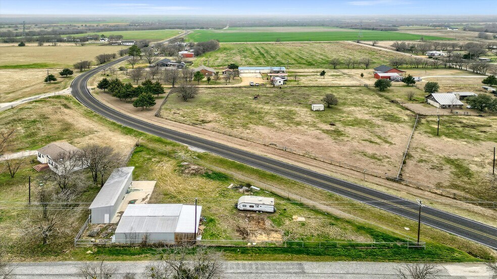 More Photos Of FM 902 and Cobler Road, Collinsville Light Distribution For Lease
