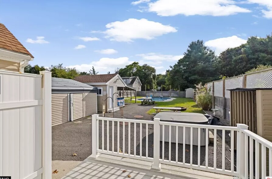 More Photos Of 2783 Cranberry Hwy, Wareham Apartments For Sale