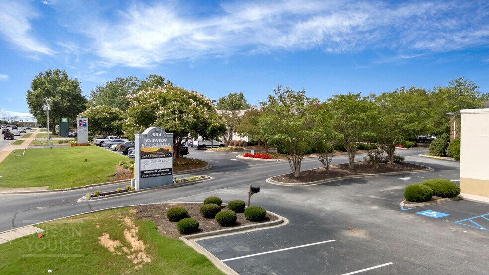 More Photos Of 634 Fairview Rd, Simpsonville Medical For Lease