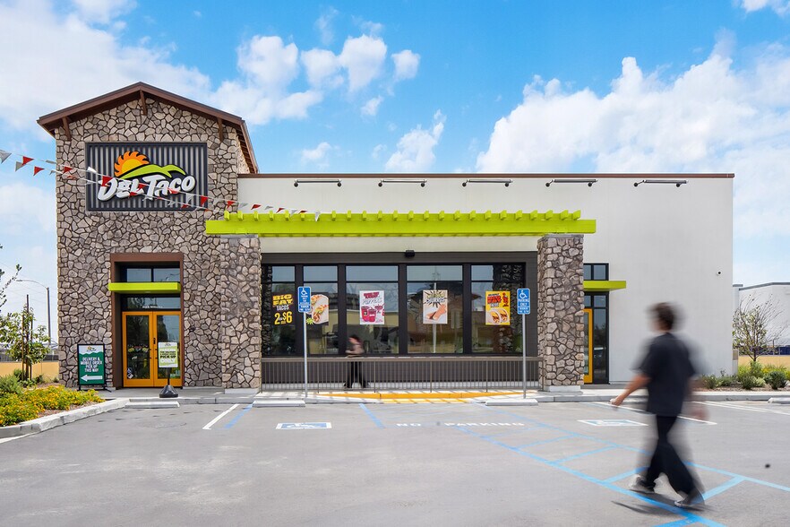 More Photos Of 2958 S Milliken Ave, Ontario General Retail For Sale