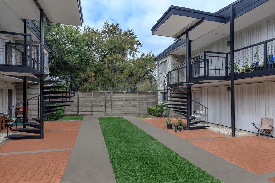 More Photos Of 5415 Scott St, Houston Apartments For Sale