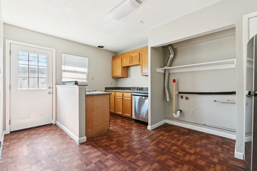 More Photos Of 2222 Florida Ave, Kenner Apartments For Sale