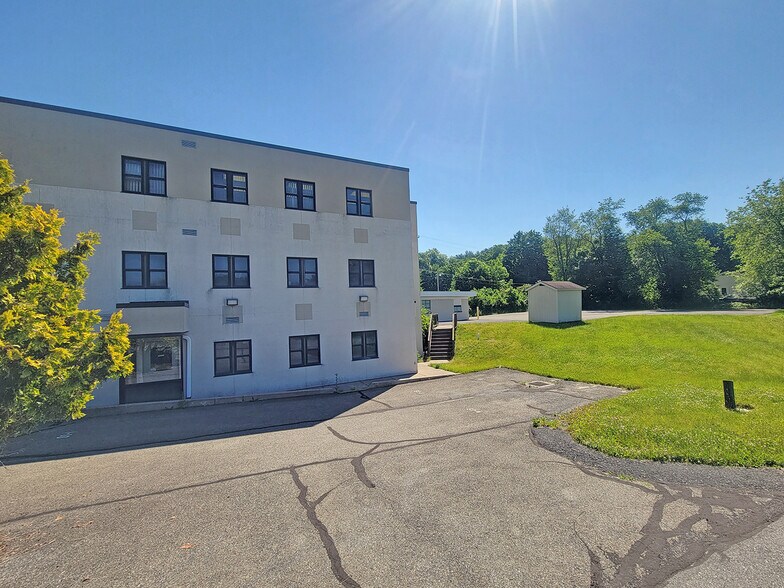 More Photos Of 37 Mill Creek, East Stroudsburg Office For Lease