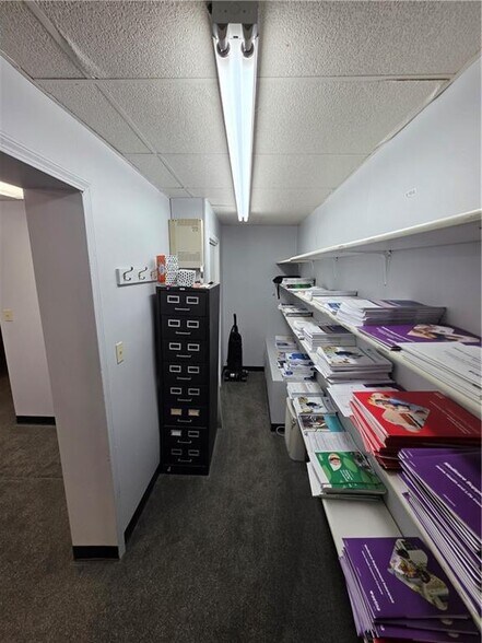 More Photos Of 6303 King Hill Ave, Saint Joseph Office For Sale