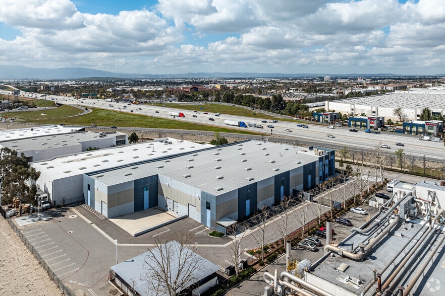 More Photos Of 9455 Hyssop Dr, Rancho Cucamonga Warehouse For Sale