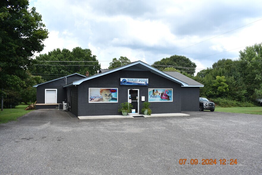 Primary Photo Of 826 S Post Rd, Shelby Storefront For Sale