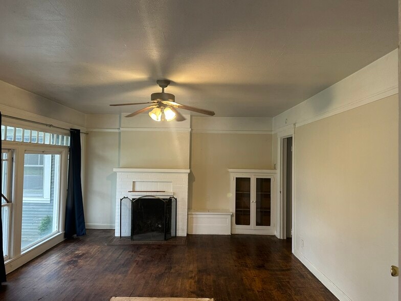 More Photos Of 150 W Stadium Dr, Stockton Apartments For Sale