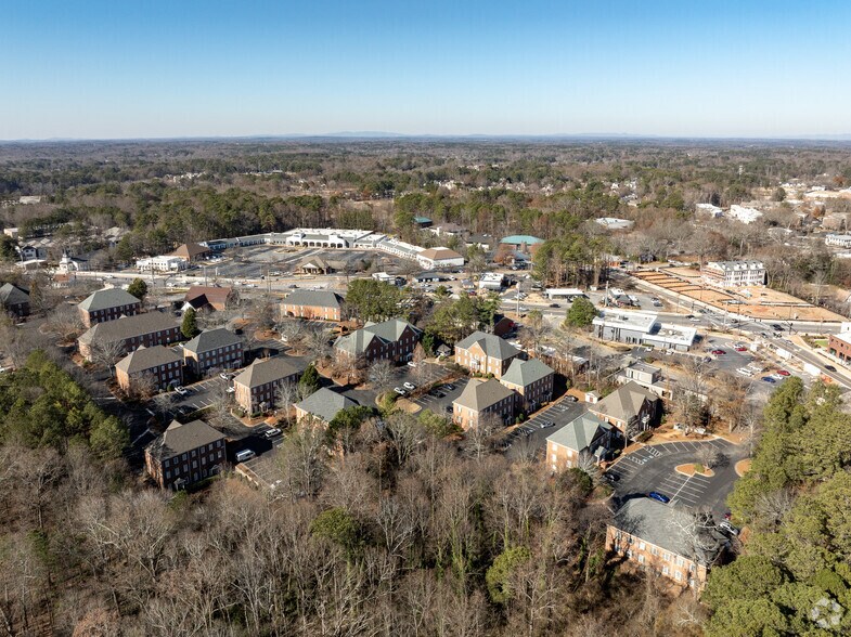 More Photos Of 284 S Main St, Alpharetta Unknown For Lease