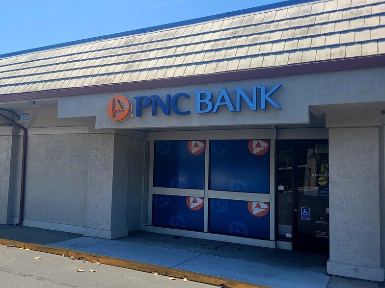 More Photos Of 39350-39374 Fremont Blvd, Fremont Office For Lease