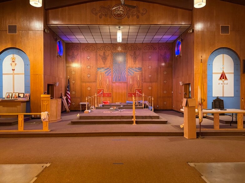 More Photos Of 26123 McDonald St, Dearborn Heights Religious Facility For Sale