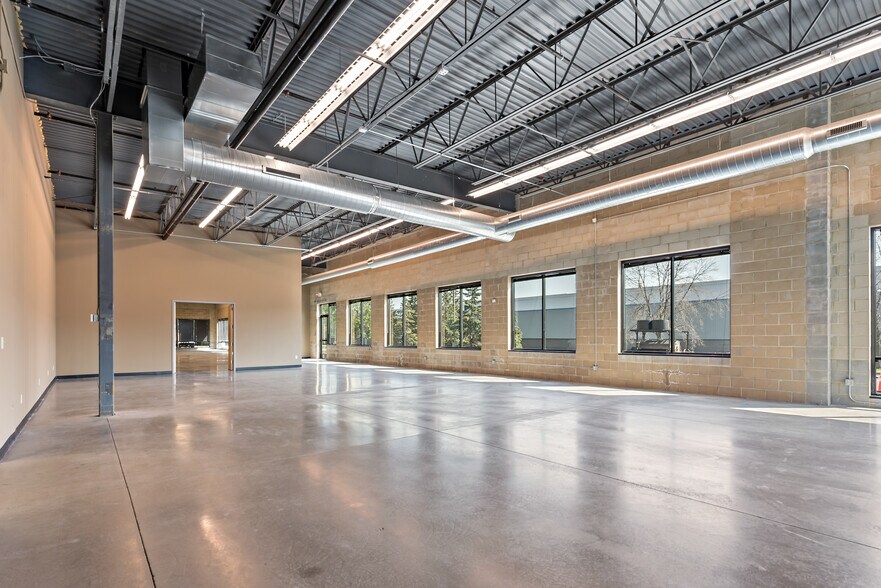 More Photos Of 5705 W Old Shakopee Rd, Bloomington Unknown For Lease
