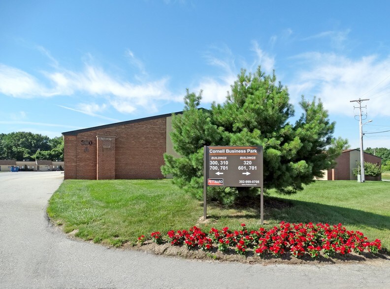 More Photos Of 300 Cornell Dr, Wilmington Flex For Sale