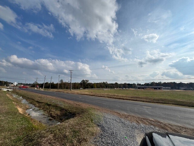 More Photos Of 4380 Roy Rd, Shreveport Flex For Lease