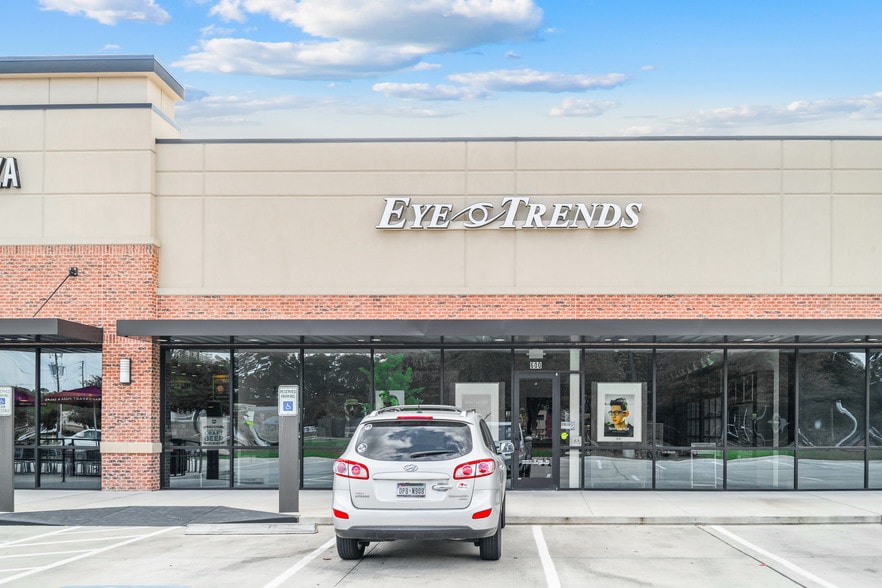More Photos Of 300 Northpark Dr, Kingwood Storefront Retail Office For Sale