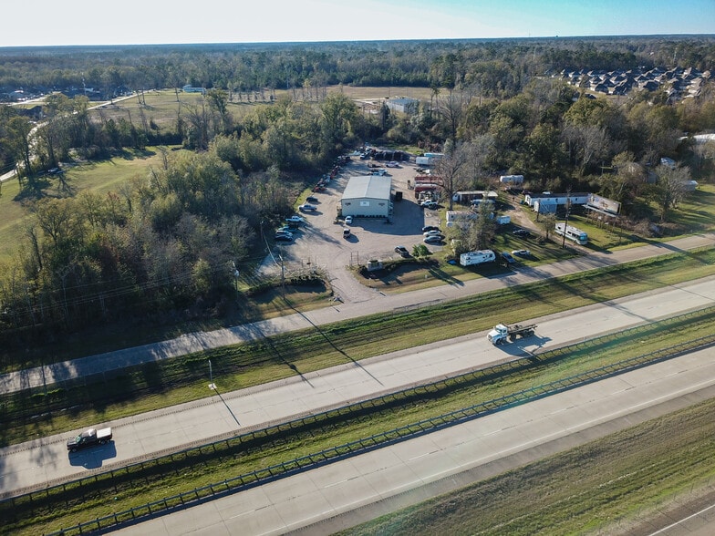 More Photos Of 39509 I-55 Service Rd, Ponchatoula Light Distribution For Sale