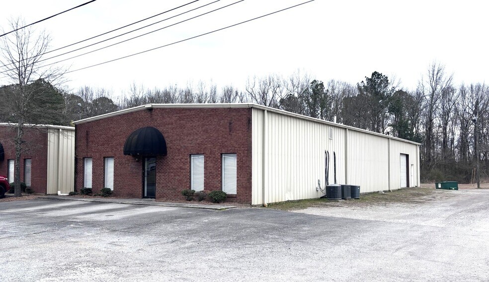 Primary Photo Of 90 Industrial Blvd, Attalla Freestanding For Lease