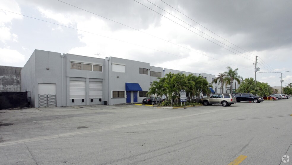 8000 NW 68th St, Miami, FL 33166 Warehouse For Sale