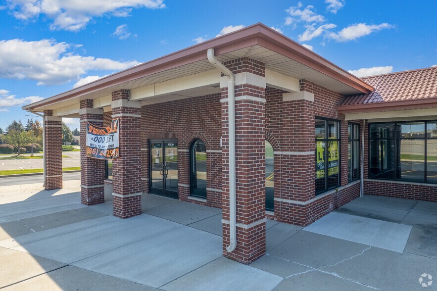 More Photos Of 13810-13854 Lakeside Cir, Sterling Heights Storefront Retail Office For Lease