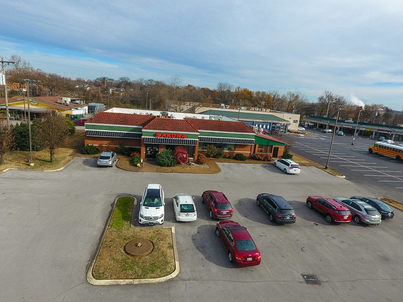 More Photos Of 3451 Lebanon Pike, Hermitage Restaurant For Lease